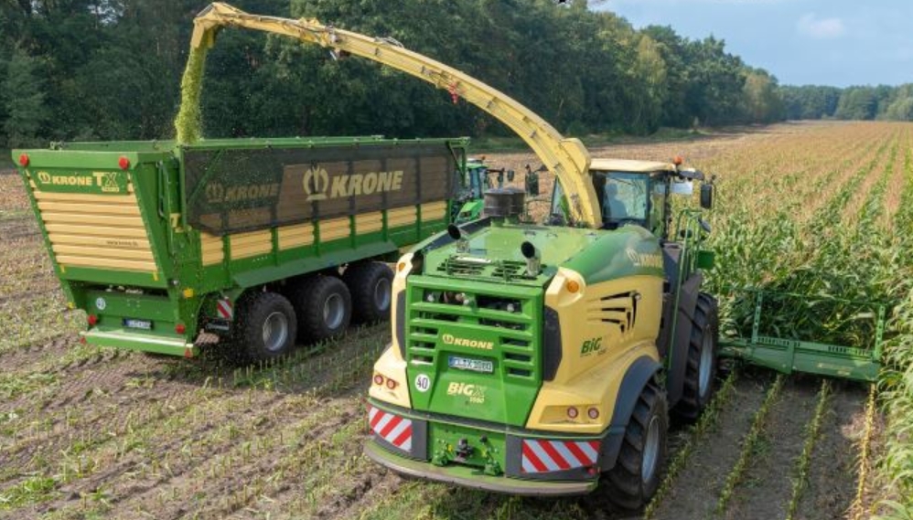 The Krone Big X 980 and 1080 forage harvesters now feature the Liebherr Stage V V12 engine